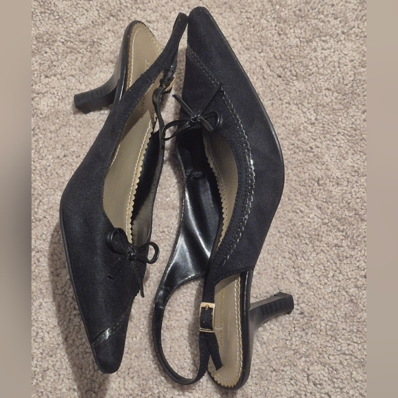 Predictions | Elegant | Black Slingback Heels | Size 9.5 - Picture 4 of 11